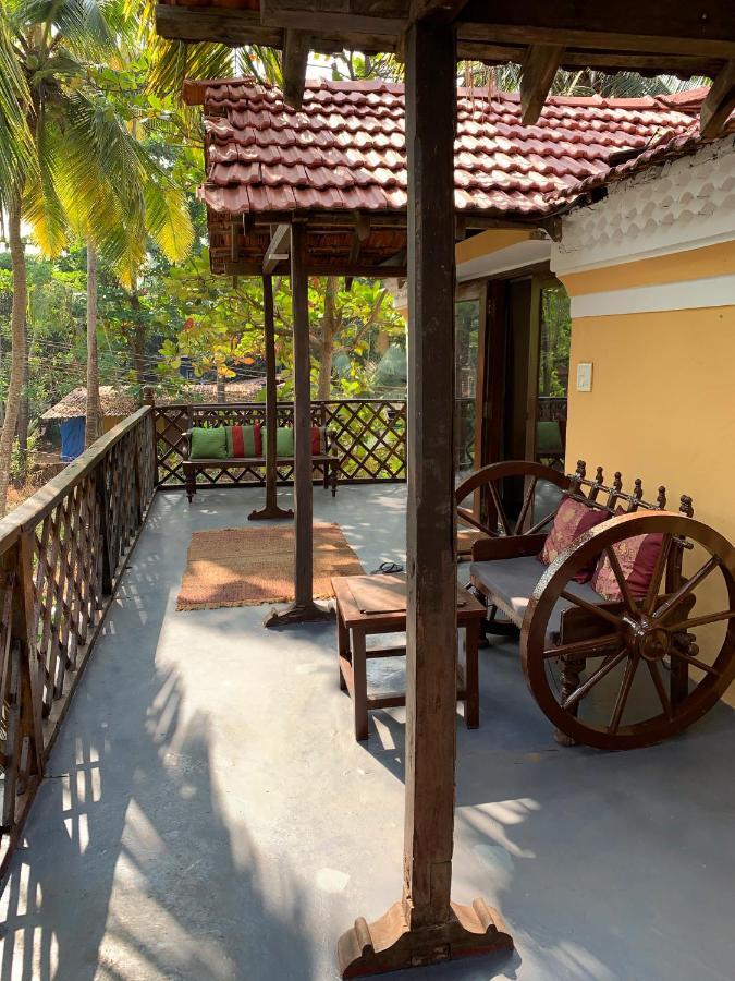 Casa Candolim Beach Front Esterno foto