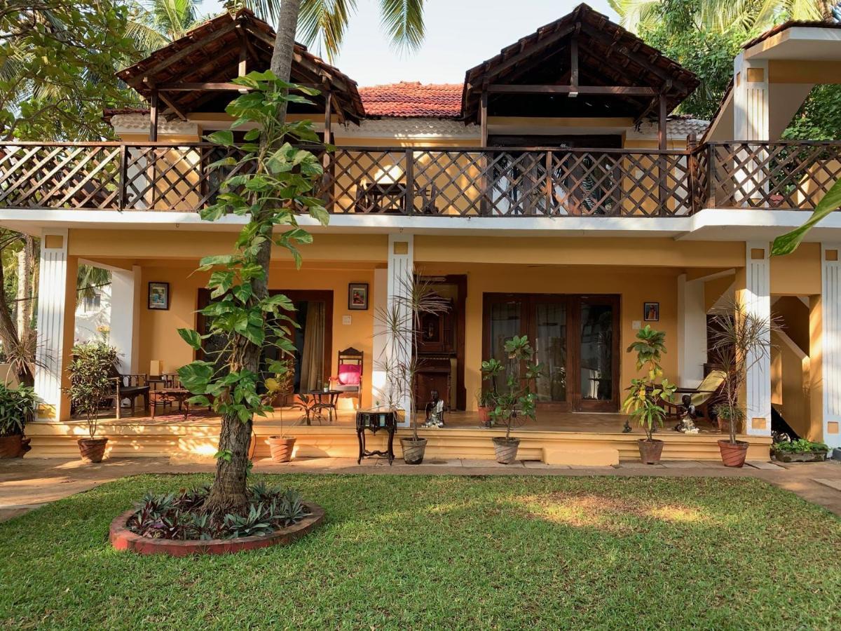 Casa Candolim Beach Front Esterno foto