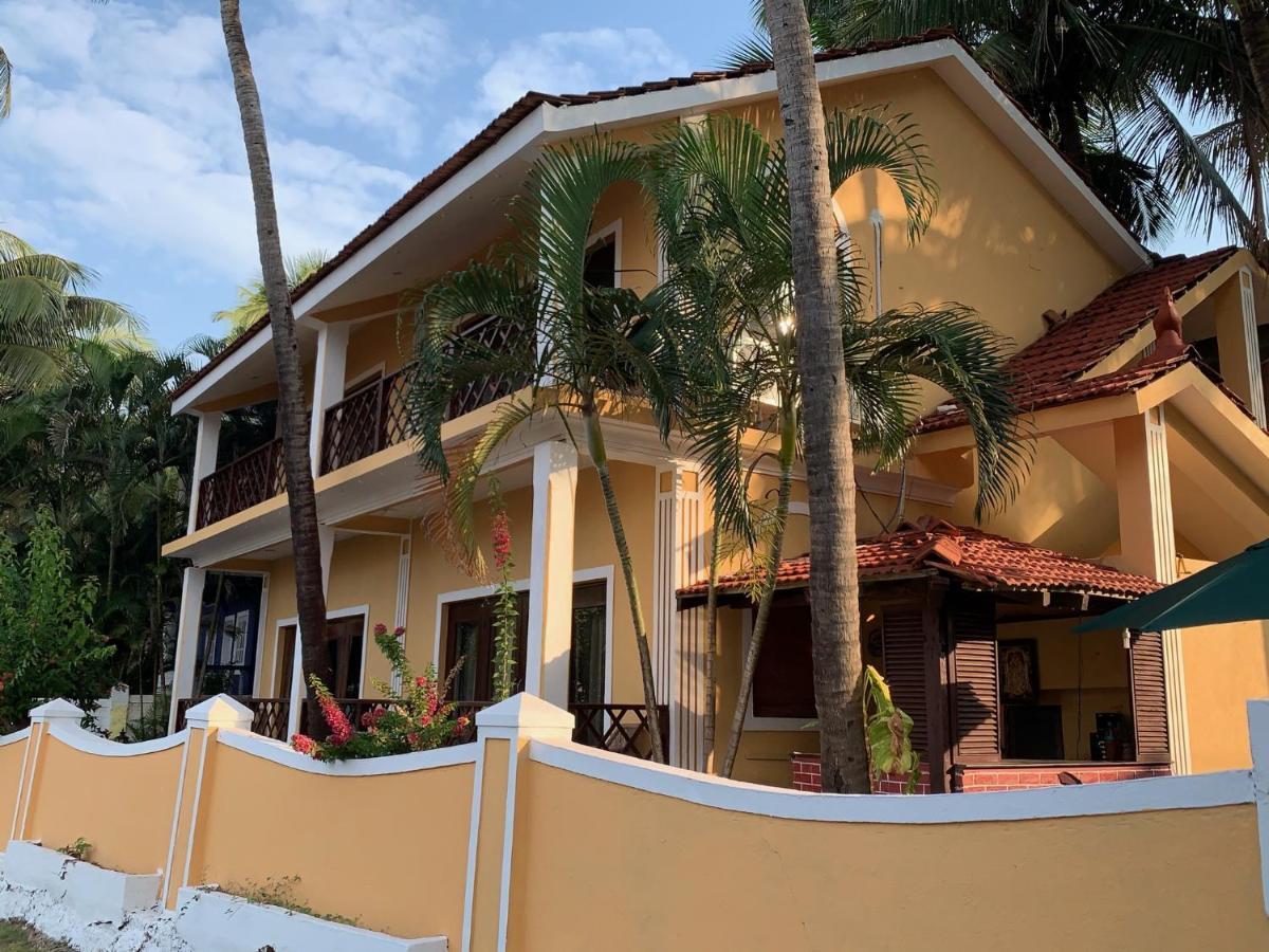 Casa Candolim Beach Front Esterno foto
