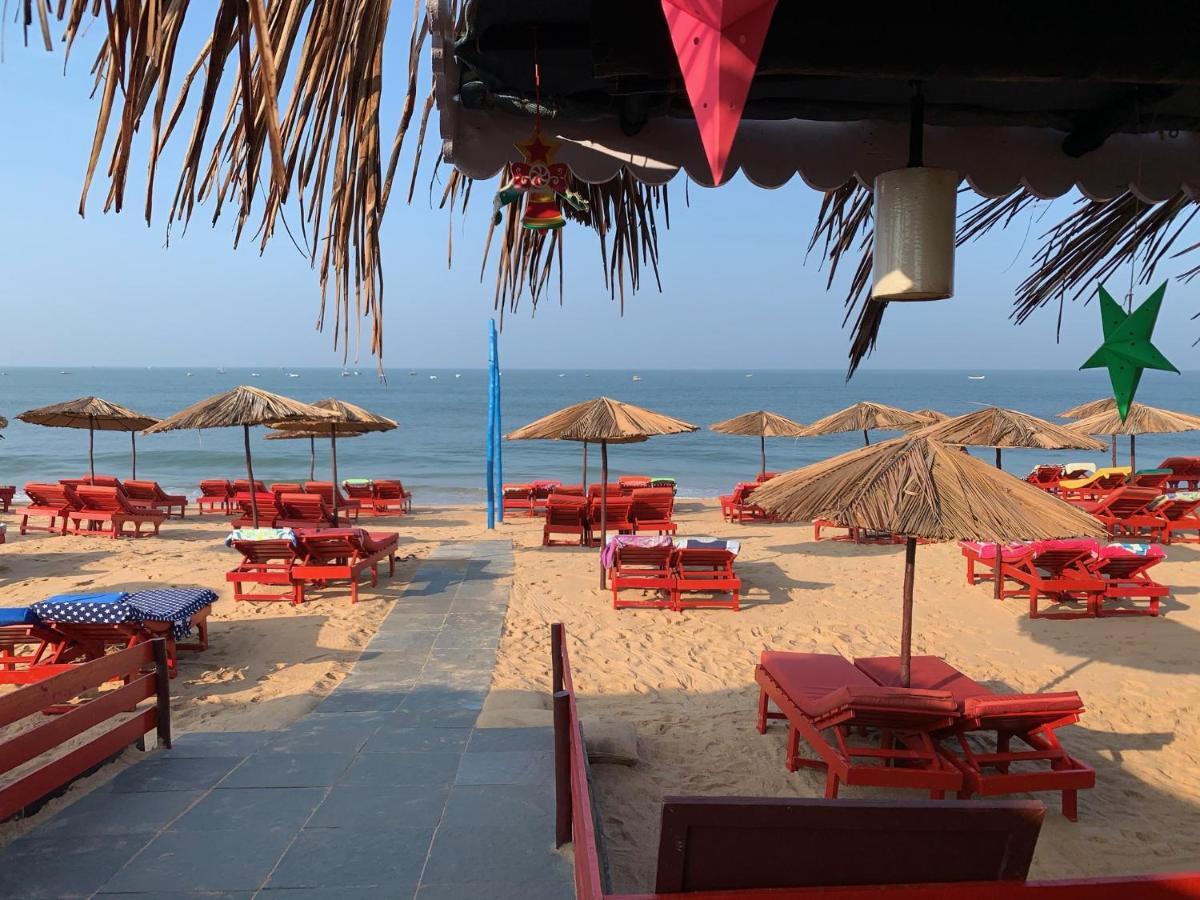 Casa Candolim Beach Front Esterno foto