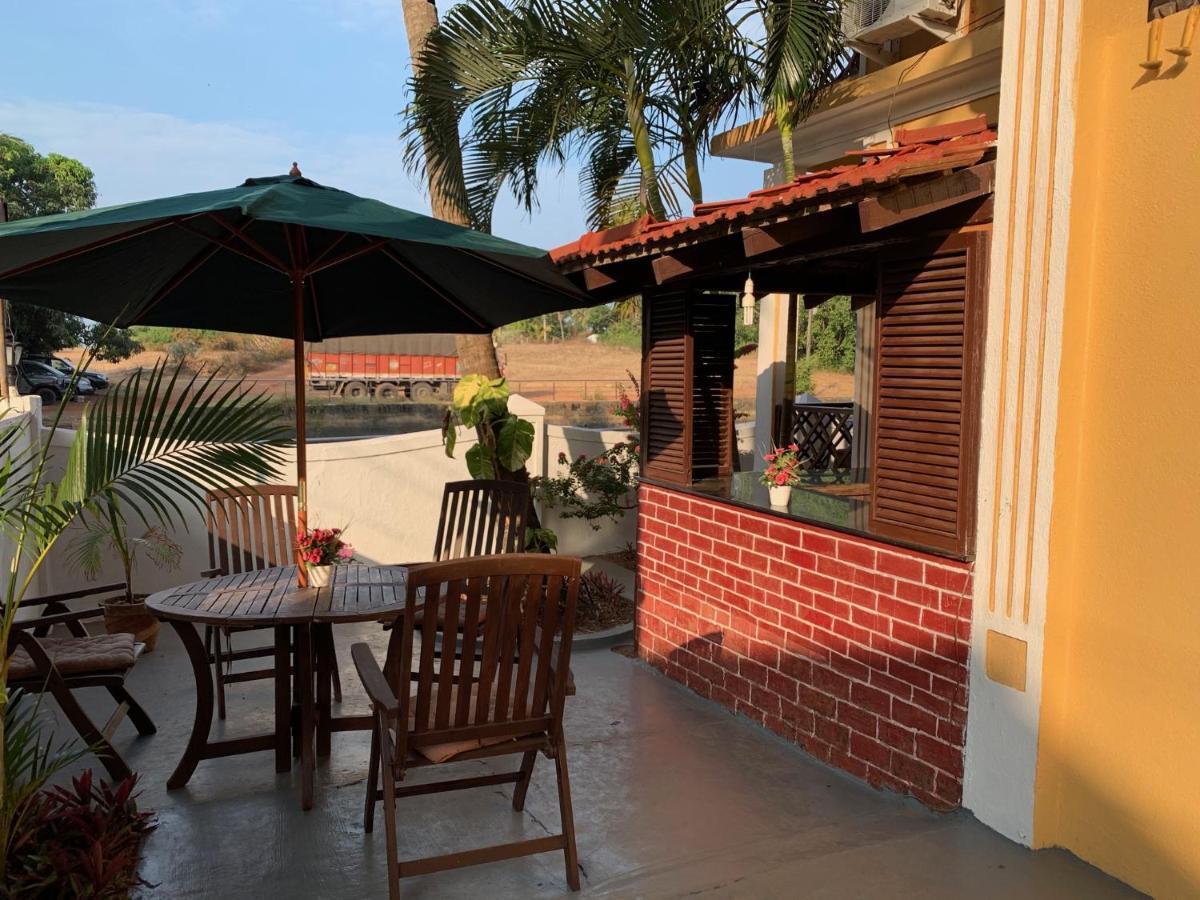 Casa Candolim Beach Front Esterno foto